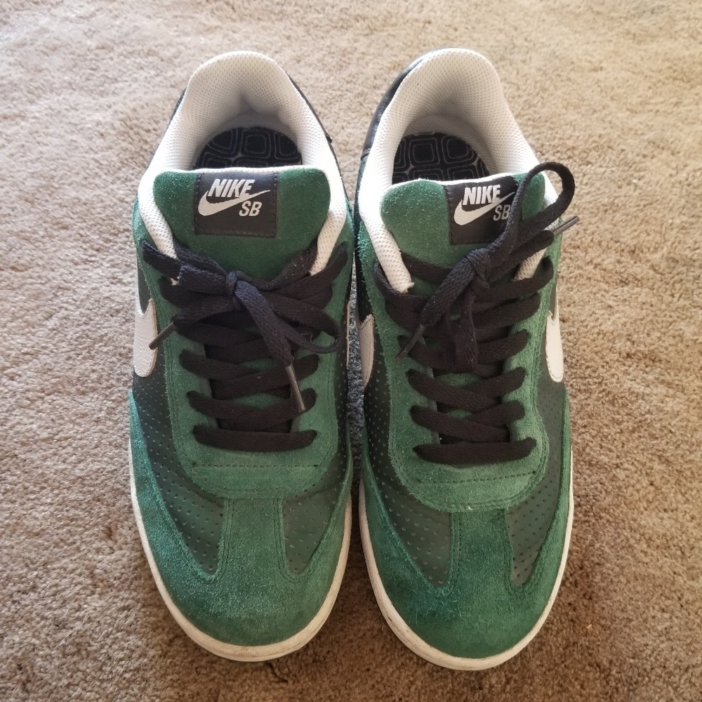 Nike SB - Men's 9 - Green